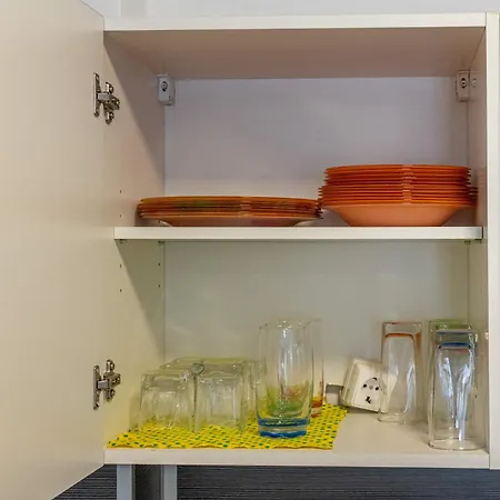 Apartament Modern 2br Flat With Parking For 4m Cars *