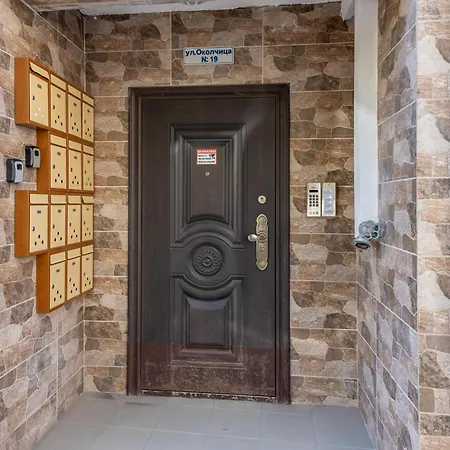 דירה Modern 2br Flat With Parking For 4m Cars *